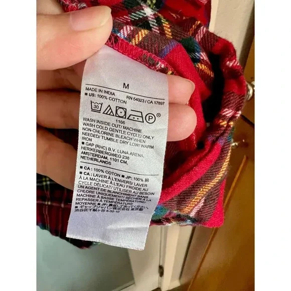 Banana Republic Women’s Sleepwear Plaid Flannel Long Sleeve Shirt Size Medium - Picture 7 of 8